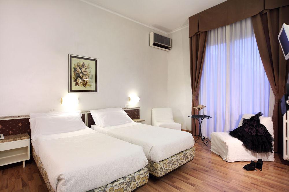 Hotel Rosabianca Rimini Exteriör bild