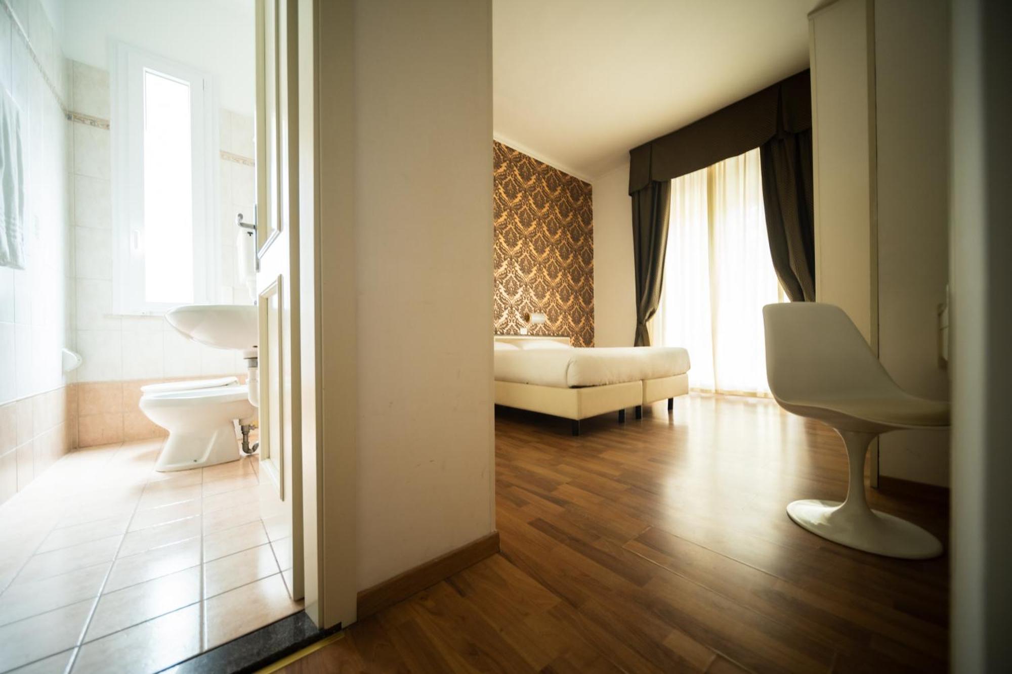 Hotel Rosabianca Rimini Exteriör bild