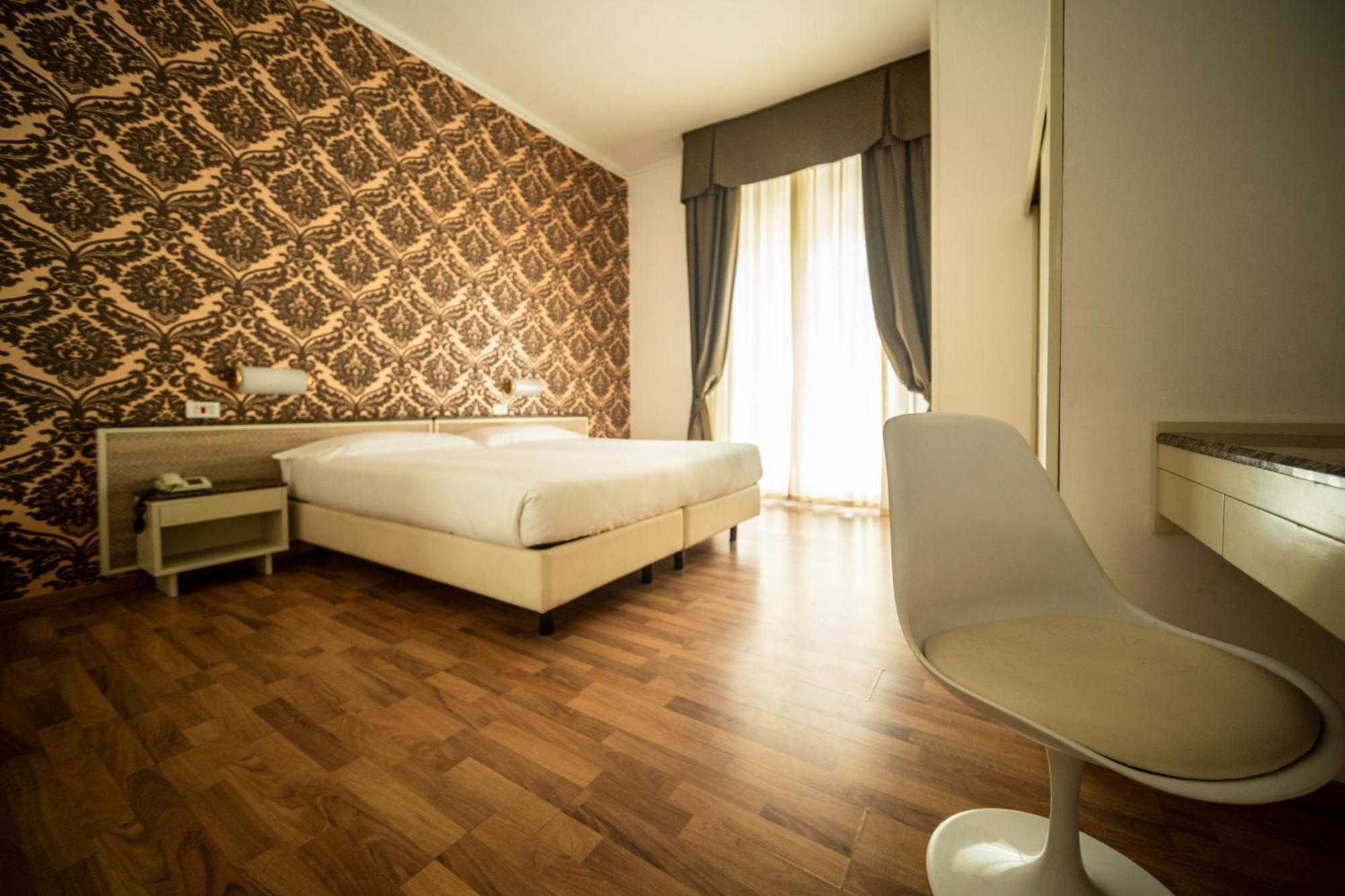 Hotel Rosabianca Rimini Exteriör bild